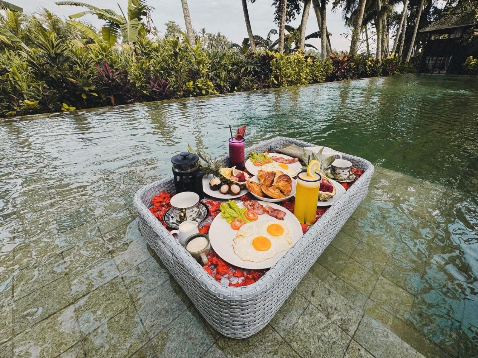 Villa Pantulan Bali Pagetan Exterior photo